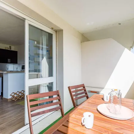 Studio Moderne 2* Avec Balcon, Parking, Wi-fi - Quartier Larochefoucauld A - Fr-1-3-487 Apartment *