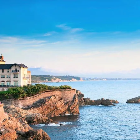 Studio Moderne 2* Avec Balcon, Parking, Wi-fi - Quartier Larochefoucauld A - Fr-1-3-487 * Biarritz