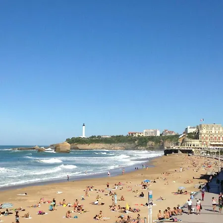 Studio Moderne 2* Avec Balcon, Parking, Wi-fi - Quartier Larochefoucauld A - Fr-1-3-487 * ビアリッツ