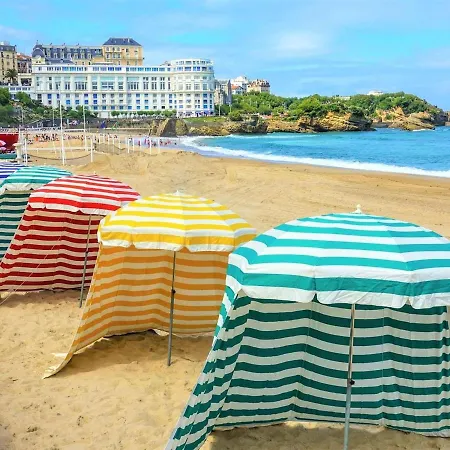 Studio Moderne 2* Avec Balcon, Parking, Wi-fi - Quartier Larochefoucauld A - Fr-1-3-487 * ビアリッツ